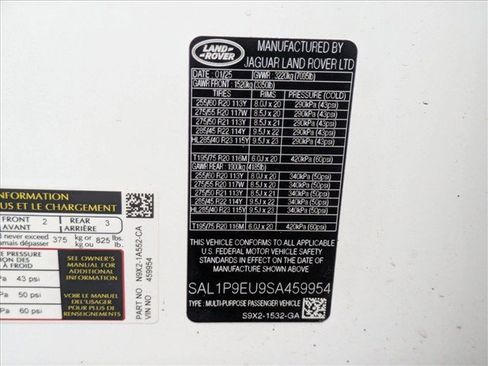 Used 2025 Land Rover Range Rover Sport SE AWD/4WD image 24