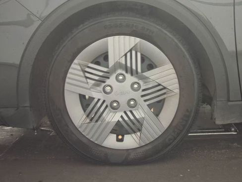 Used 2025 Kia K4 LX image 6