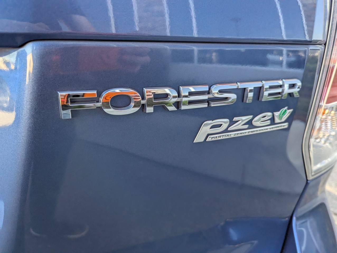 Used 2017 Subaru Forester 2.5i Premium w/ All-Weather Package AWD/4WD image 28
