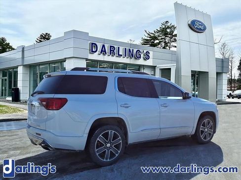 Used 2017 GMC Acadia Denali w/ Technology Package image 4