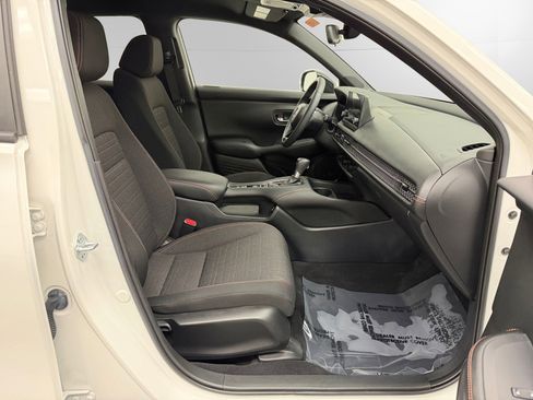 Used 2024 Honda HR-V Sport image 15