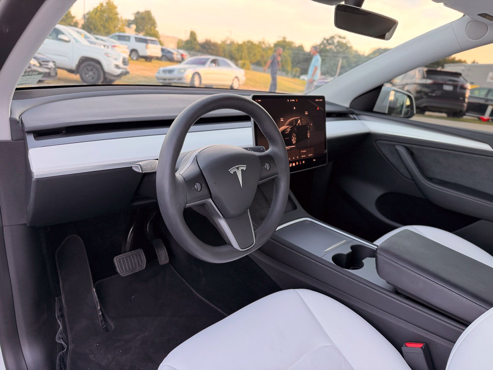 Used 2023 Tesla Model Y Long Range AWD/4WD image 20