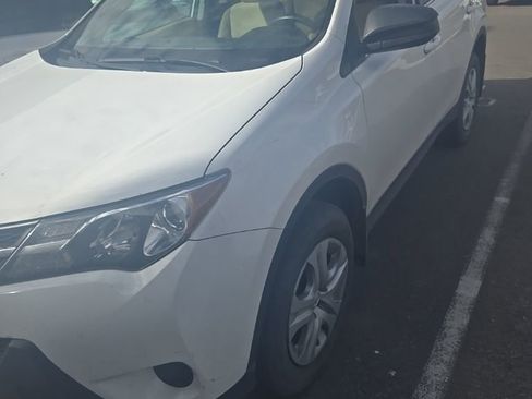 Used 2013 Toyota RAV4 LE image 1