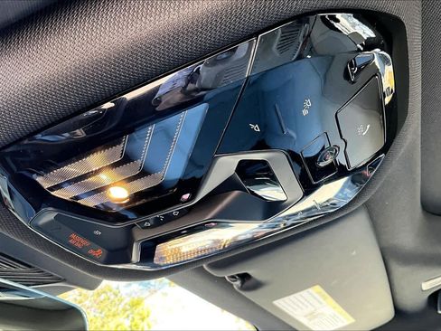 Used 2025 BMW 530i xDrive w/ Premium Package image 38