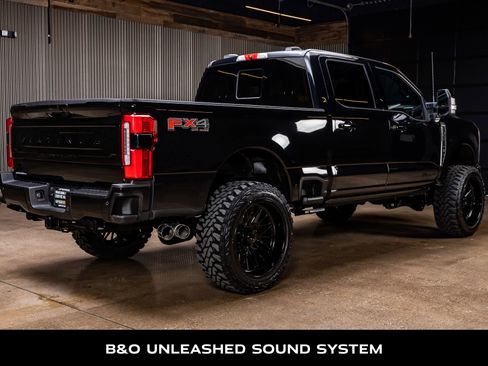 Used 2024 Ford F350 Platinum w/ FX4 Off-Road Package image 10