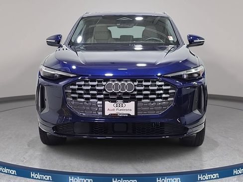 Used 2025 Audi Q5 Premium Plus w/ Premium Plus AWD/4WD image 3