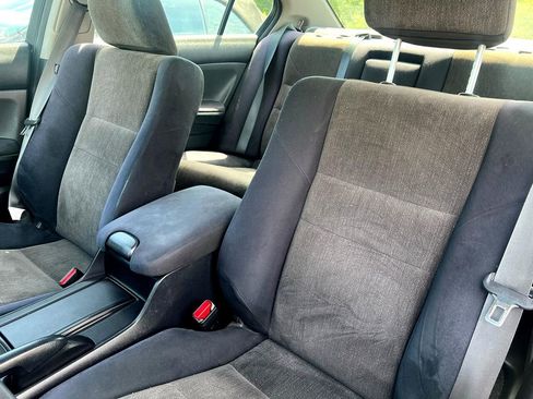 Used 2010 Honda Accord LX-P image 11