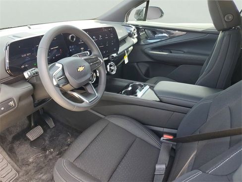 New 2025 Chevrolet Blazer EV LT image 19