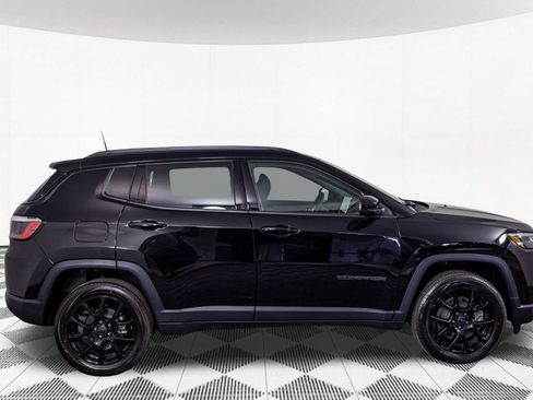 New 2026 Jeep Compass Latitude AWD/4WD image 9