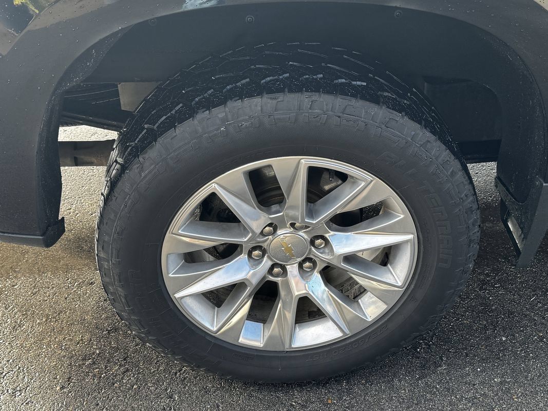 Used 2021 Chevrolet Silverado 1500 LTZ AWD/4WD image 47