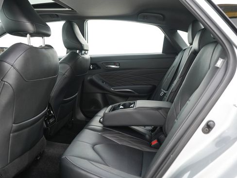 Used 2021 Toyota Avalon Limited w/ Advanced Safety Package FWD image 13