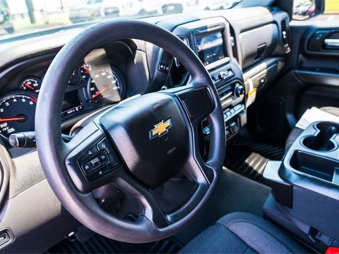 Used 2022 Chevrolet Silverado 1500 Custom RWD image 9