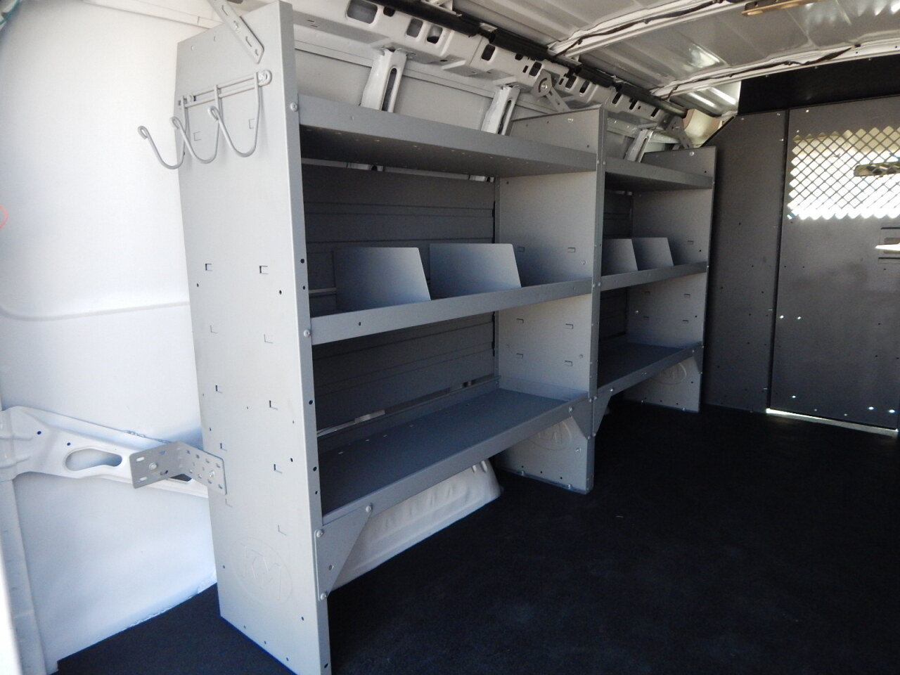 Used 2021 Chevrolet Express 2500 w/ Driver Convenience Package RWD image 4