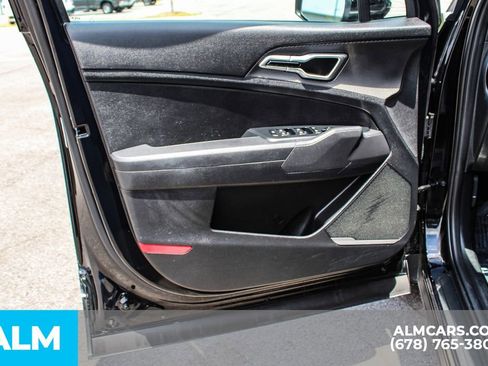 Used 2025 Kia Sportage LX FWD image 37
