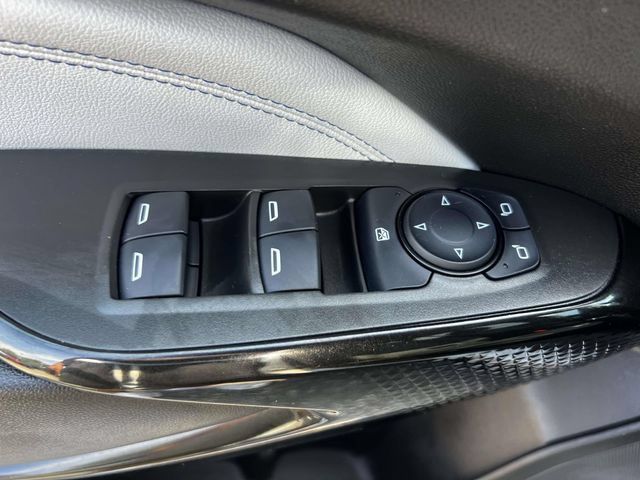 Used 2024 Chevrolet Trax LT w/ Driver Confidence Package FWD image 18
