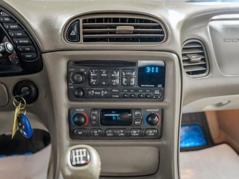 Used 2004 Chevrolet Corvette Convertible w/ Preferred Equipment Group image 23