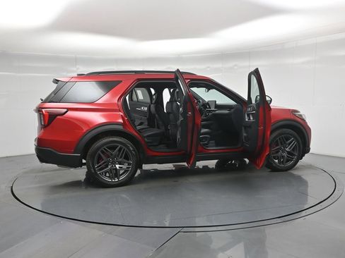 New 2026 Ford Explorer ST image 4