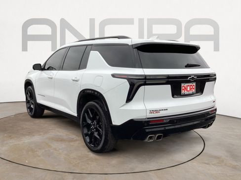 Used 2024 Chevrolet Traverse RS image 12