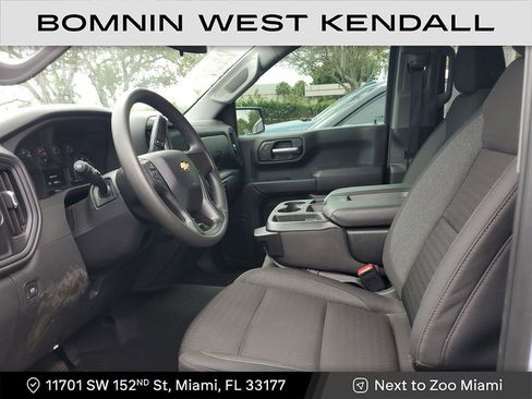 Used 2025 Chevrolet Silverado 1500 Custom image 10
