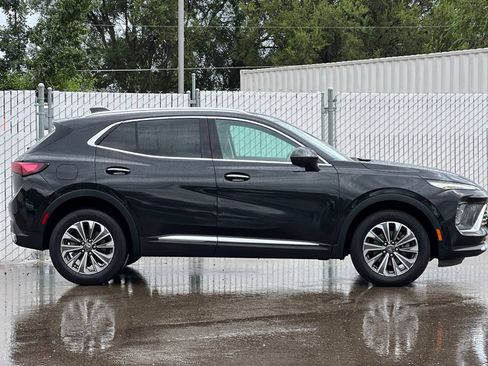 Used 2024 Buick Envision Preferred AWD/4WD image 3