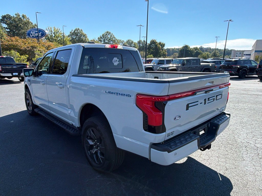 Used 2024 Ford F150 Lightning Lariat AWD/4WD image 23