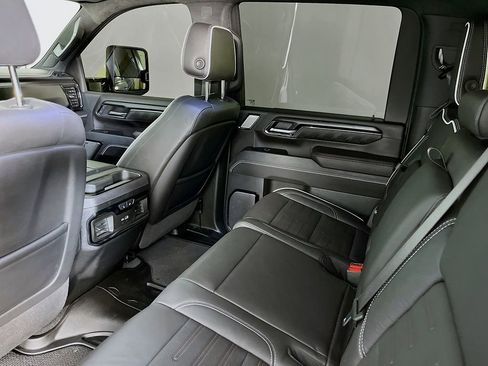 Used 2024 GMC Sierra 2500 AT4X AWD/4WD image 33