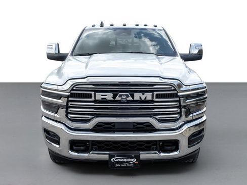 Used 2025 RAM 3500 Laramie AWD/4WD image 49