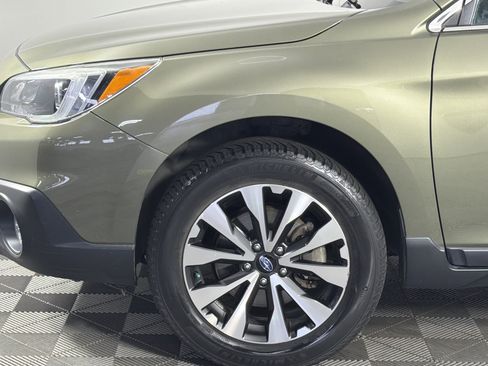 Used 2016 Subaru Outback 2.5i Limited image 4
