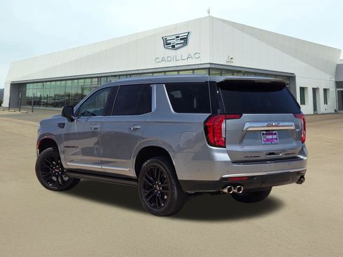 Used 2023 GMC Yukon Denali w/ Denali Reserve Package AWD/4WD image 4