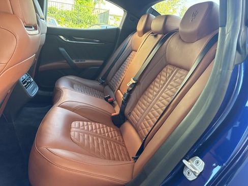 Used 2022 Maserati Ghibli Trofeo image 17