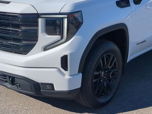 Certified 2023 GMC Sierra 1500 Elevation image 12