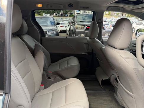 Used 2015 Toyota Sienna XLE w/ XLE Navigation Package AWD/4WD image 9