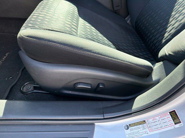Used 2017 Nissan Altima 2.5 S w/ Power Driver Seat Package FWD image 13