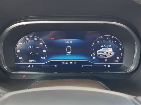 Used 2023 Chevrolet Suburban LT image 17