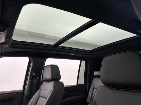 New 2026 GMC Yukon XL Denali w/ Sun & Power Step Package image 4