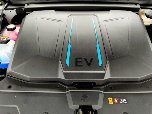 Used 2024 Hyundai Ioniq 5 SEL image 26