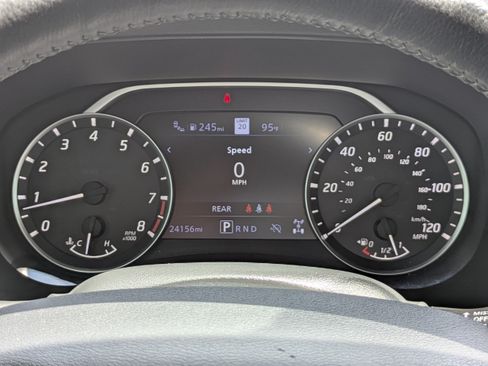 Used 2025 Nissan Frontier SL AWD/4WD image 29
