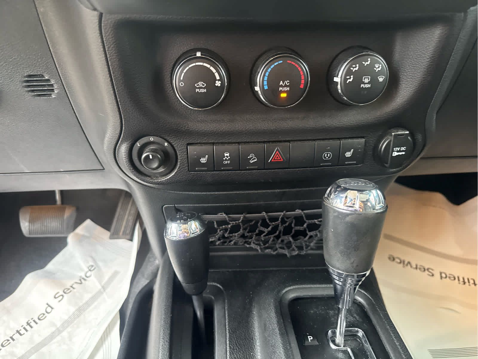 Used 2017 Jeep Wrangler Unlimited Rubicon AWD/4WD image 24