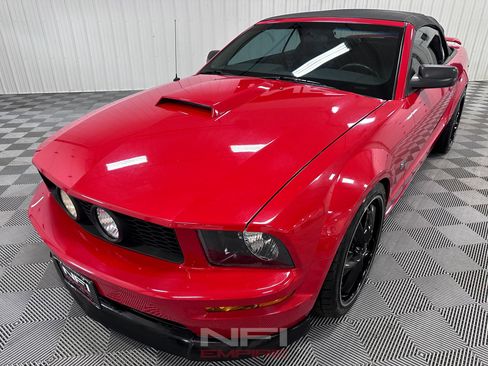 Used 2006 Ford Mustang GT Premium RWD image 7