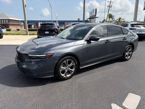 Used 2024 Honda Accord EX image 3