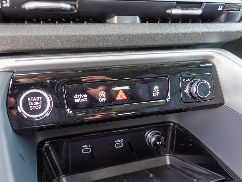 New 2026 Audi Q5 Premium Plus AWD/4WD image 18