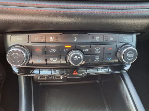 Used 2024 Dodge Durango GT image 21