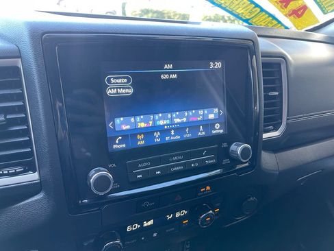Used 2024 Nissan Frontier SV w/ Hardbody Edition AWD/4WD image 17