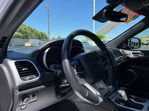 Used 2021 Jeep Grand Cherokee Trackhawk AWD/4WD image 14