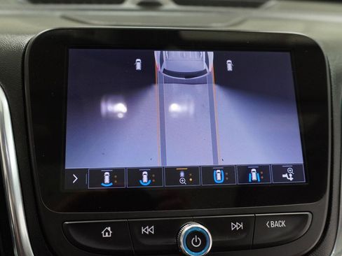 Used 2020 Chevrolet Equinox Premier FWD image 20
