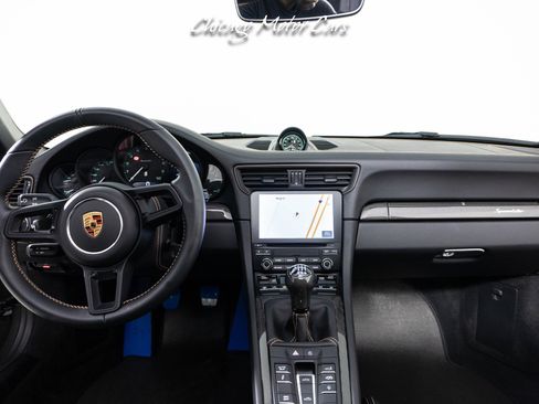 Used 2019 Porsche 911 Speedster RWD image 40