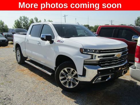 Used 2019 Chevrolet Silverado 1500 LTZ AWD/4WD image 7