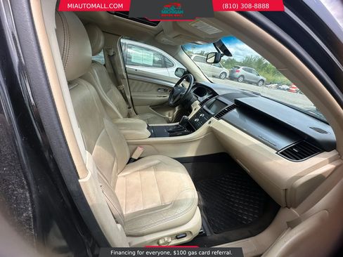 Used 2015 Ford Taurus SEL w/ Equipment Group 201A FWD image 16