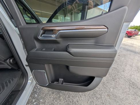 Used 2024 Chevrolet Silverado 1500 LT Trail Boss w/ Convenience Package II image 23