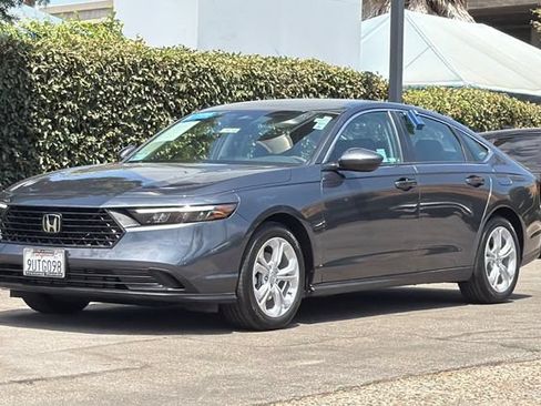 Used 2025 Honda Accord LX image 9